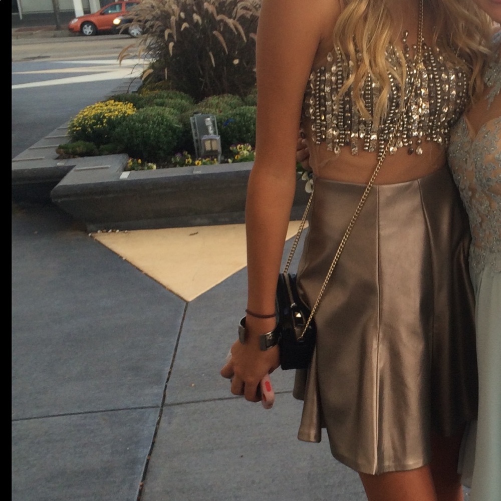 Faviana dress